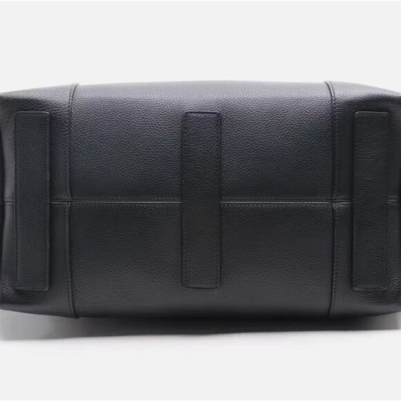 Balenciaga Hourglass Carryall Duffle Bag in Full-Grained Leather - Picture 4 of 10